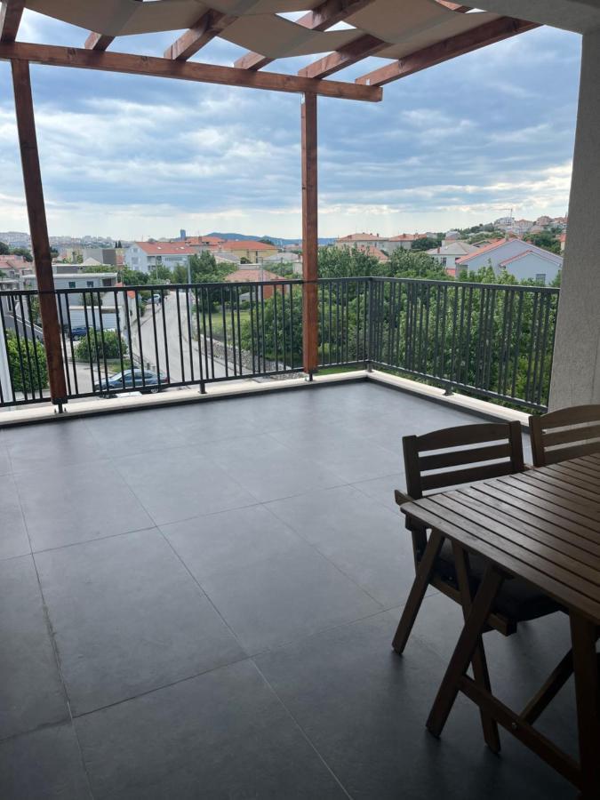 Rino Daire Klis Dış mekan fotoğraf